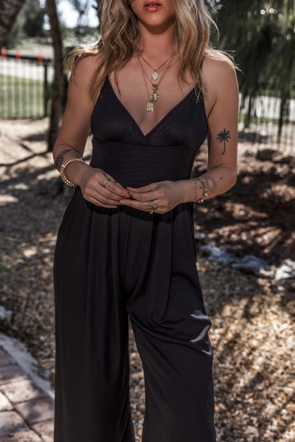 Schwarzer sexy Camisole-Jumpsuit mit V-Ausschnitt, hoher Taille und weitem Bein