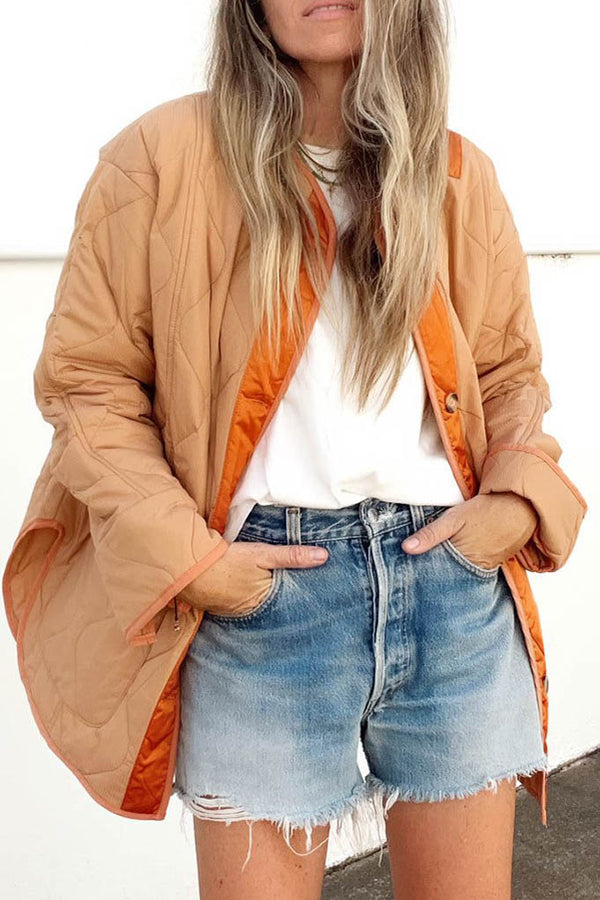 Gesteppte Baumwolljacke mit kontrastierendem Rundhalsausschnitt und langen Ärmeln