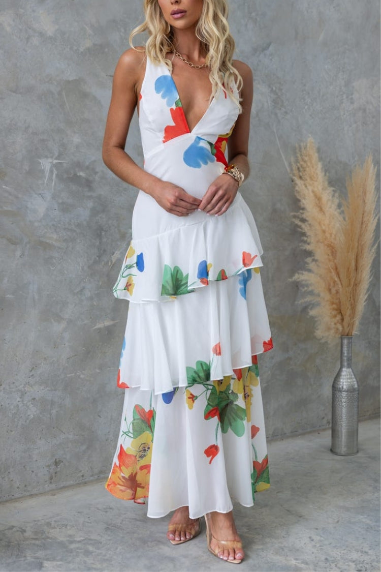 Erfrischendes Maxikleid mit Blumenmuster, Schnürung auf der Rückseite und mehrstufigem Rüschensaum