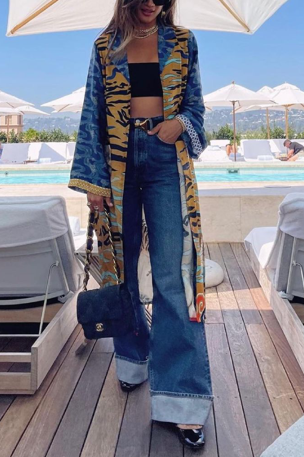 Kimonomantel mit tropischem Dschungel-Tiger und einzigartigem Aufdruck, langen Ärmeln und Gürteltasche