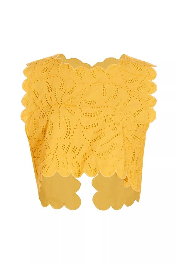 Laylin Crop-Tanktop mit Cut-out, Stickerei und Blütenblatt-Spitze, offenem Rücken und Schlitz