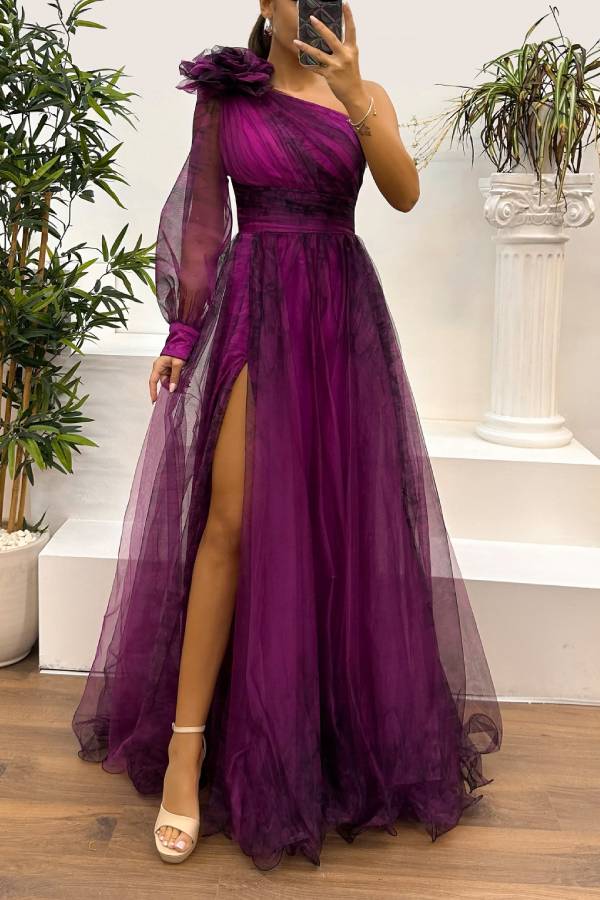 Guest List Maxikleid mit One-Shoulder-Träger, Tüll, Blumenanhänger und Plissee