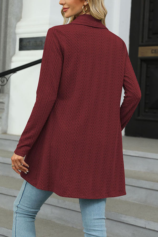 Langärmlige, einfarbige, lockere Strickjacke mit Rüschen