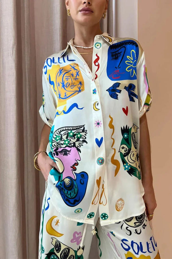 Lässiges zweiteiliges Set mit künstlerischem Graffiti-Print