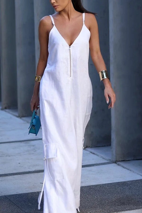 Zola Lockerer Cargo-Jumpsuit mit Reißverschluss und Taschen vorne in der Mitte und weitem Bein