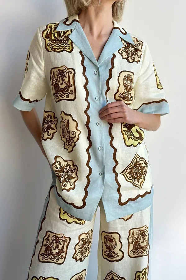 Lakeside Breeze – Oversize-Bluse aus Leinenmischung mit einzigartigem Druck und kurzen Ärmeln und Knöpfen