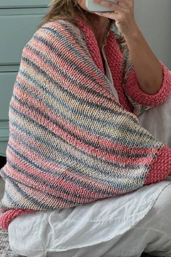 Cardigan en laine coloré à la mode