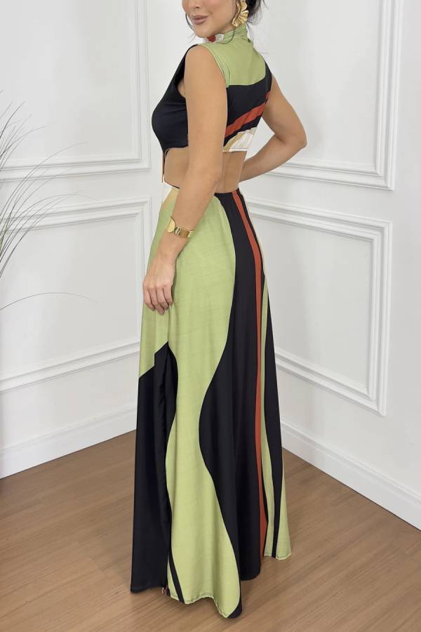 Bettie bedrucktes Maxikleid mit hohem Halsausschnitt, quadratischer Schnalle und Cut-Out-Taille