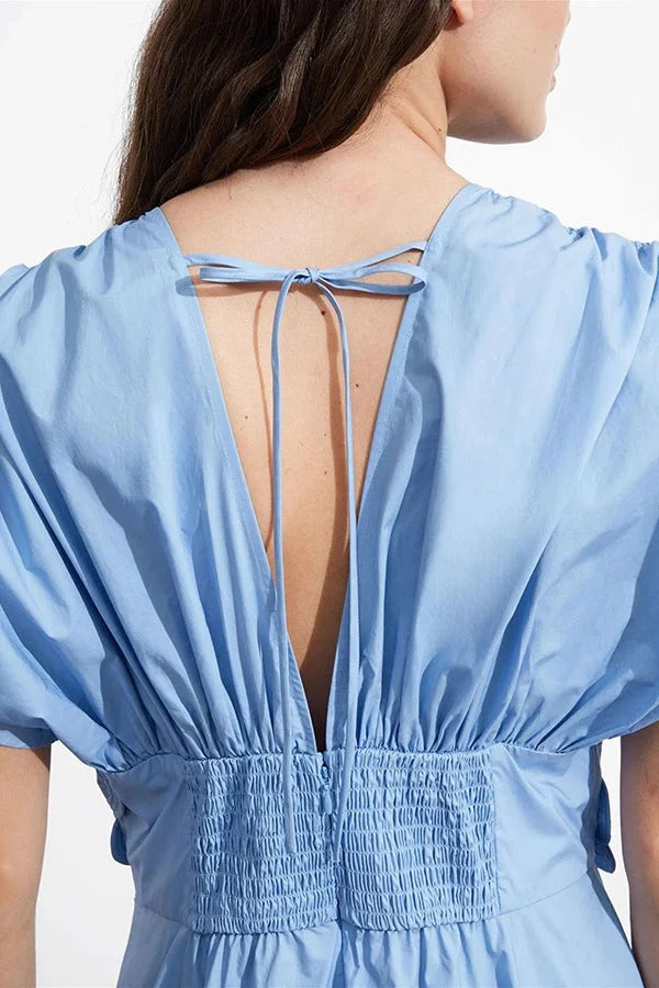 Alma Lockeres Midikleid mit Blumenapplikation, gerüschten weiten Ärmeln und elastischer Taille