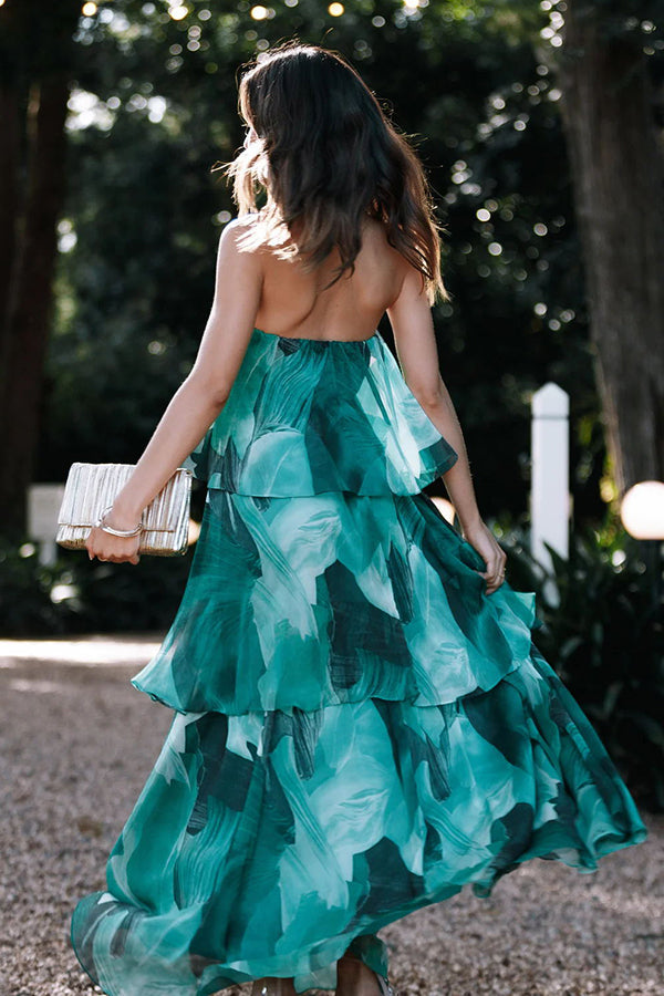 Süßes und charmantes bedrucktes trägerloses Maxikleid mit Rüschen