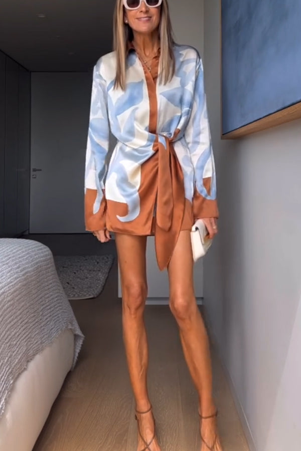 Robe chemise courte à nouer et imprimé unique en satin colorblock Lake Days