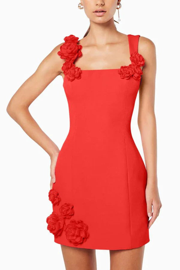 Crush on You – Minikleid mit Rosenapplikation und quadratischem Ausschnitt und breiten Trägern