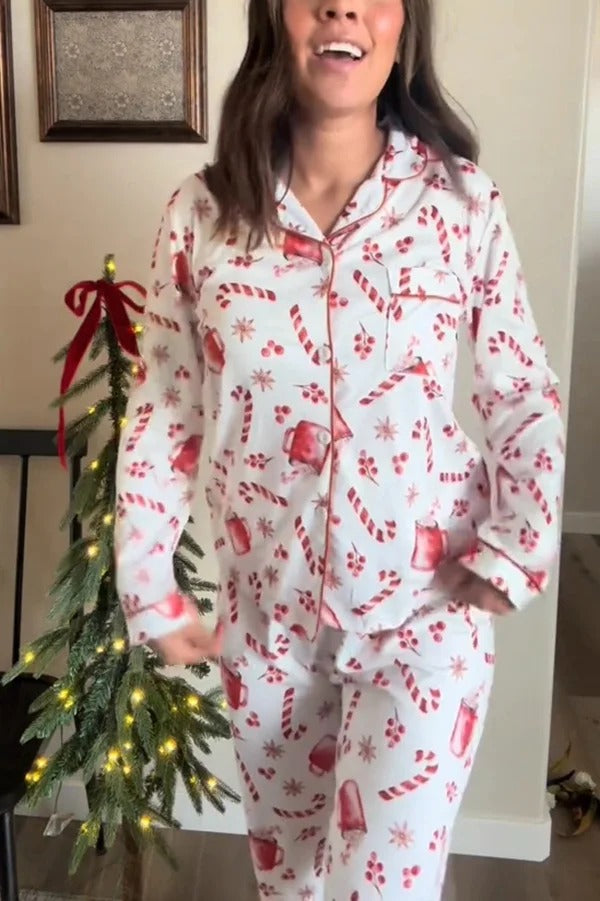 Set mit langärmligem Hemd mit Weihnachtssüßigkeiten- und Getränkeaufdruck und Hose mit elastischer Taillentasche