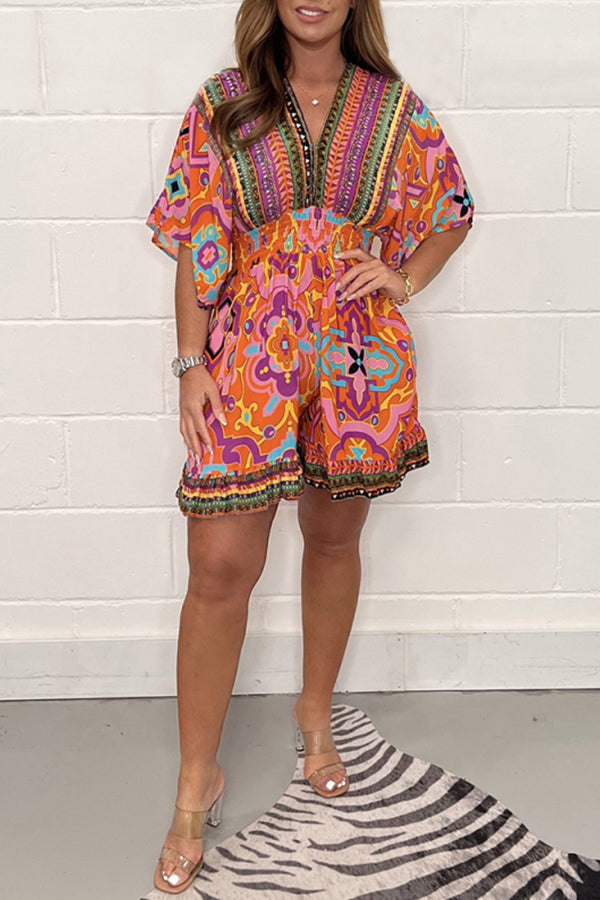 Lässiger kurzer Jumpsuit mit Pflanzenprint