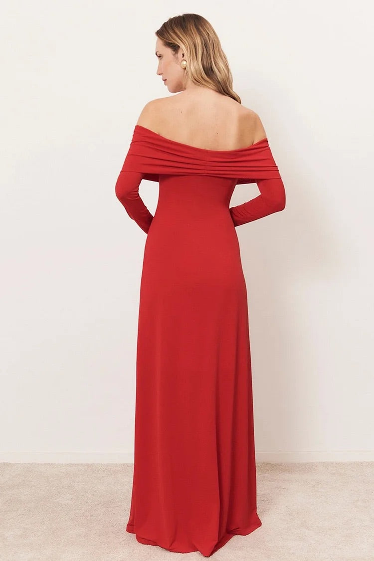 Elegantes schulterfreies Langarm-Maxikleid mit schmaler Passform aus Strick - Rot