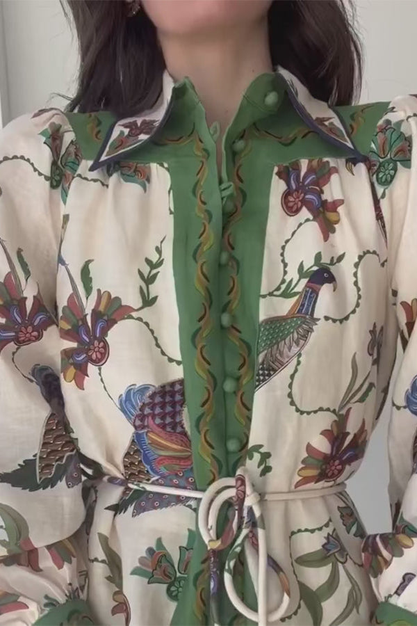 Feiern Sie jeden Tag – Einzigartiges Minikleid mit farblich abgestimmtem Druck und Ballonärmeln