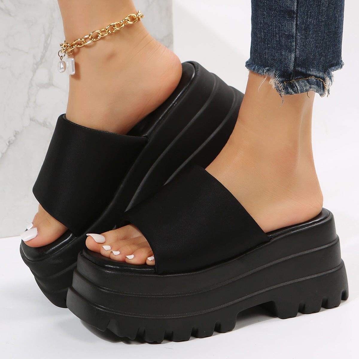 Bequeme Plateau-Sandalen mit Riemen