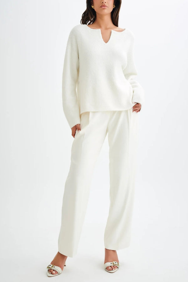 Flauschiger Oversize-Pullover mit V-Ausschnitt
