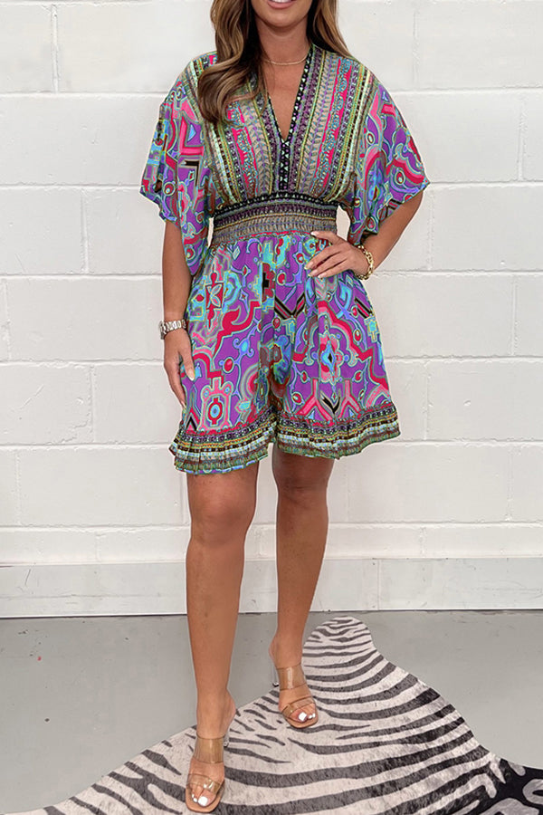 Lässiger kurzer Jumpsuit mit Pflanzenprint