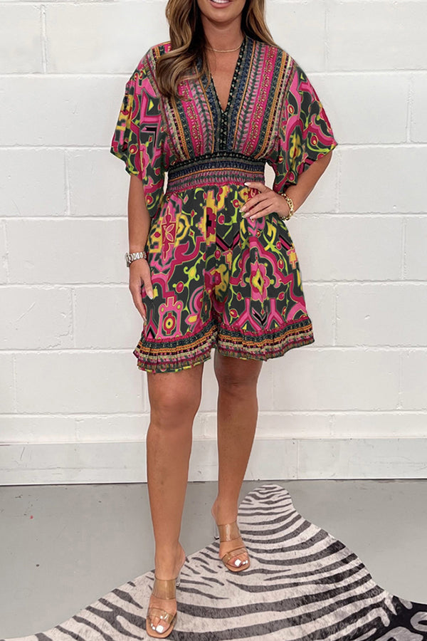 Lässiger kurzer Jumpsuit mit Pflanzenprint