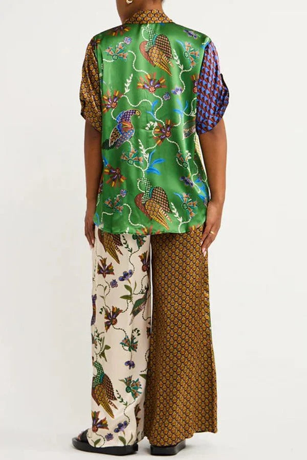 Nia Satin-Hose mit einzigartigem Patchwork-Print, elastischer Taille und Taschen und weitem Bein