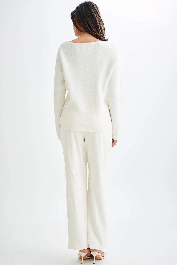 Flauschiger Oversize-Pullover mit V-Ausschnitt