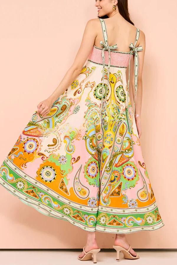 Summer Serenade – Maxikleid aus Leinenmischung mit einzigartigem Druck, Binderiemen, gesmokten Taschen