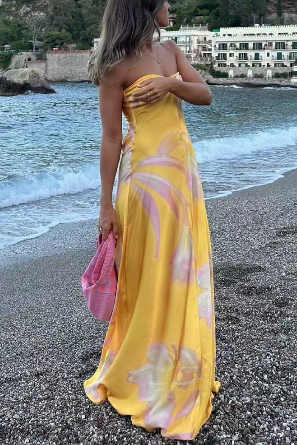 Temperamentvolles, strukturiertes Tube-Top-Kleid aus Satin mit Print