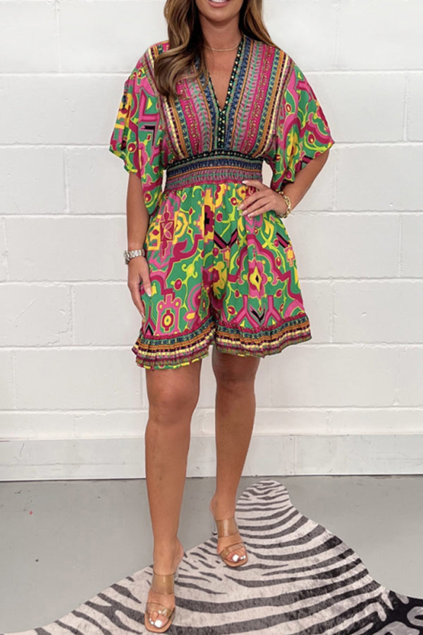Lässiger kurzer Jumpsuit mit Pflanzenprint
