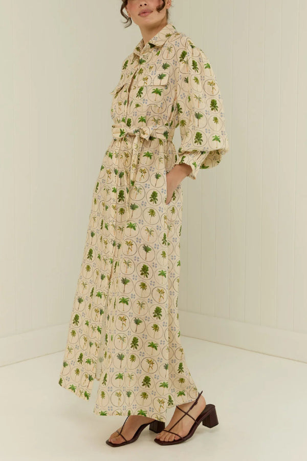 Ringelblumenkleid mit tropischen Palmen