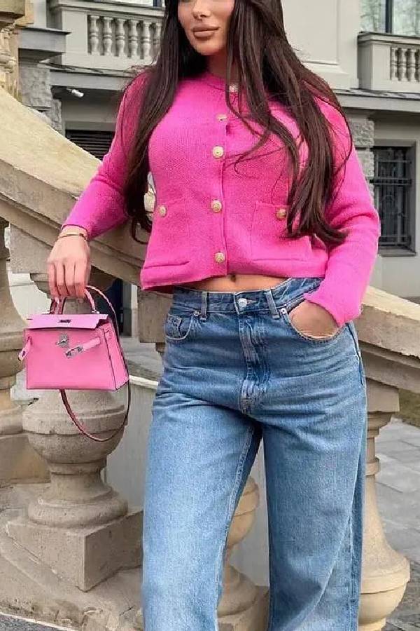 STRICKCARDIGAN MIT GOLDENEN KNÖPFEN