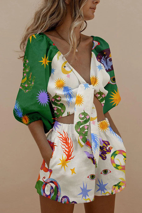 Naturally Me – Set aus Bluse aus Leinenmischung mit einzigartigem Aufdruck vorne zum Binden und Shorts mit Taschen und elastischer Taille