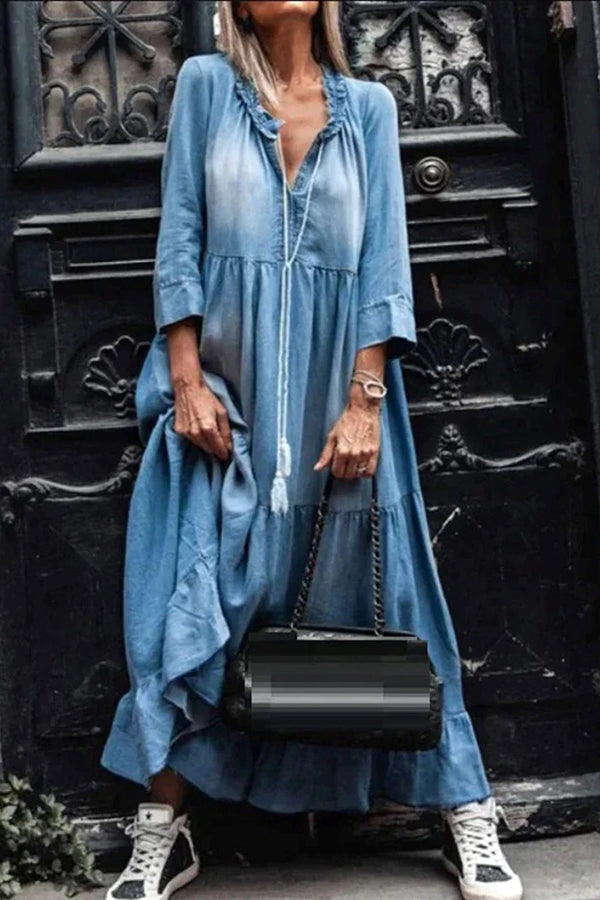 Maxikleid aus Denim mit V-Ausschnitt und langen Ärmeln