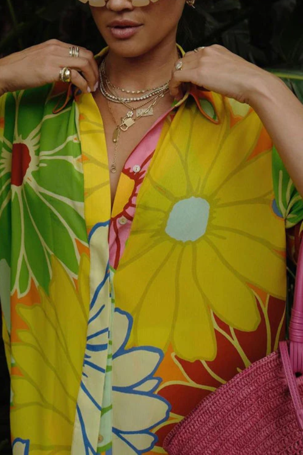 Margovil Set mit Blumendruck, hochgekrempelten kurzen Ärmeln, Hemd mit Knopfleiste und weiten Hosen