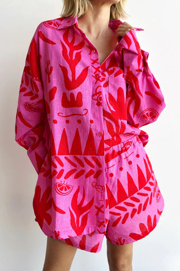 Altos Unique Set aus bedrucktem Hemd mit Tasche und Shorts mit elastischer Taille