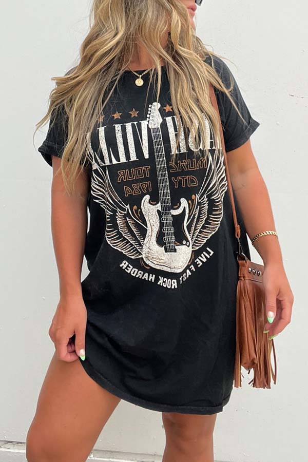 Schwarzes T-Shirt-Kleid mit Nashville-Grafik