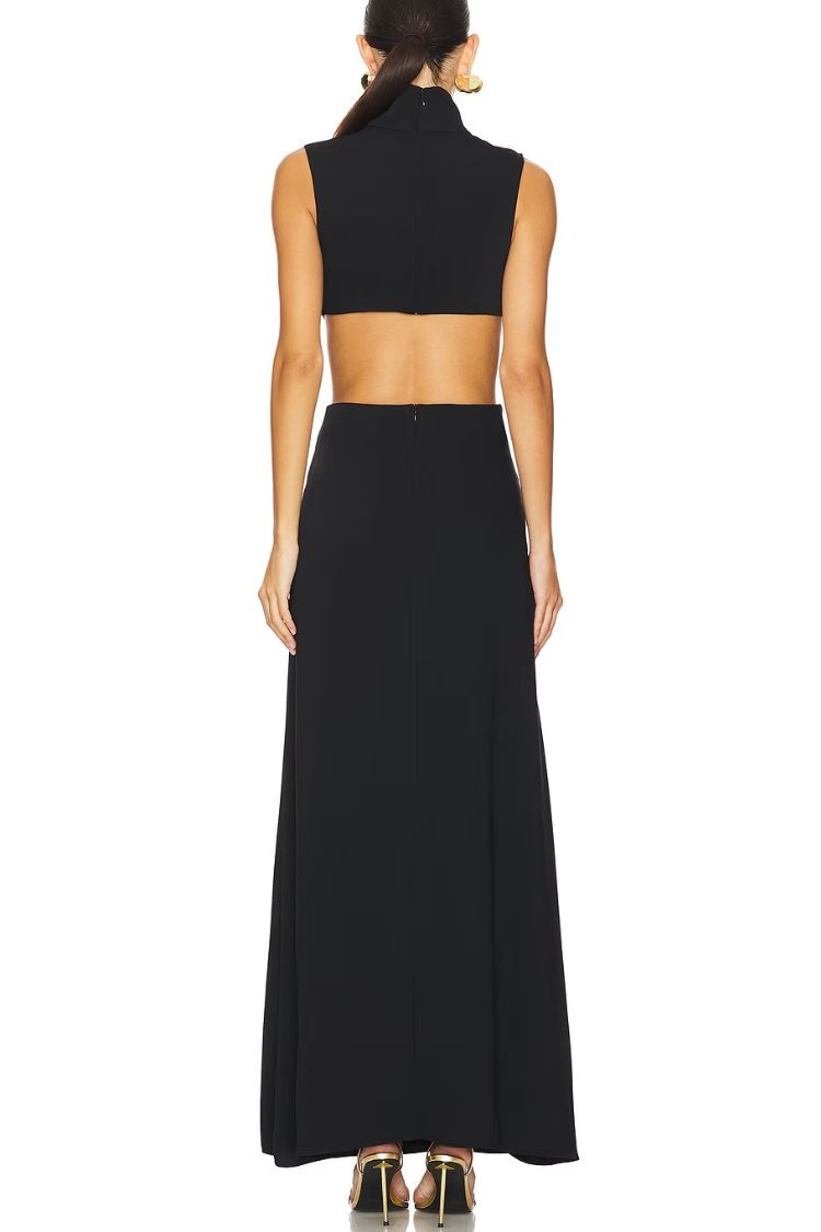 Avery Maxikleid mit hohem Halsausschnitt und Metallverzierung und Cut-Out-Taille