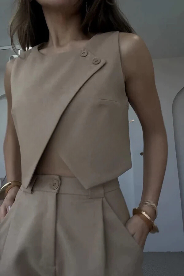 Ensemble débardeur court à col boutonné croisé et pantalon taille haute à poches Balvin en lin mélangé