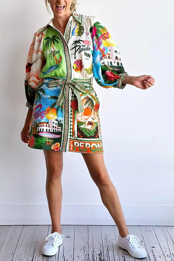 Sommerliche Eleganz – Minikleid aus Leinenmischung mit einzigartigem Druck, Gürtel und Tasche