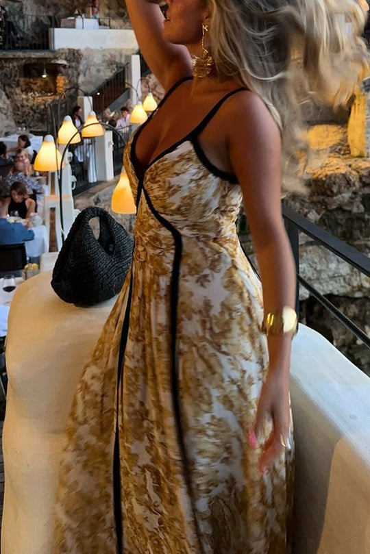 Violettes kontrastierendes, einzigartiges Print-Maxikleid mit plissiertem Rücken und Riemchen