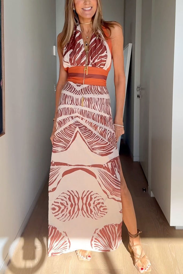 Vacay Bound – Neckholder-Maxikleid aus Leinenmischung mit einzigartigem botanischem Print