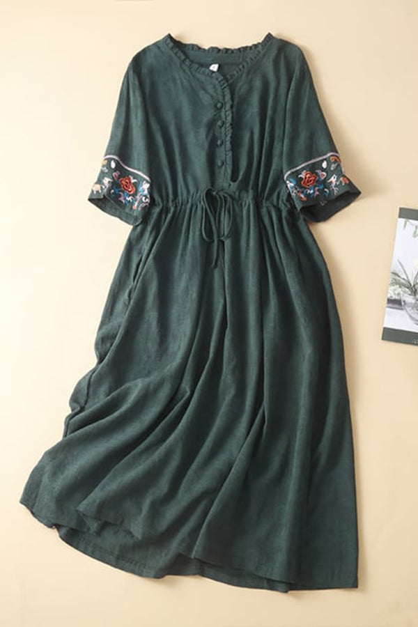 Langes, lockeres Kleid aus Baumwolle und Leinen