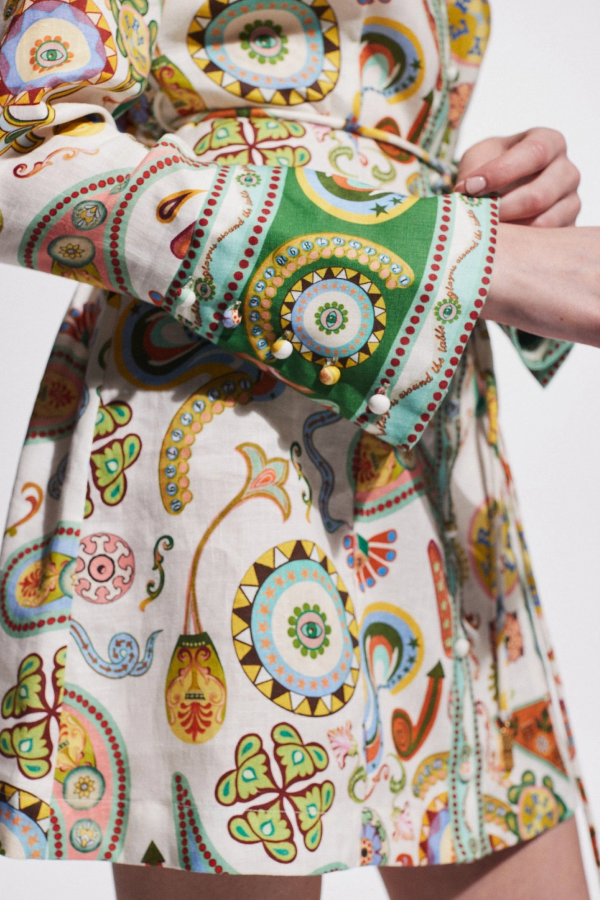 Mila Minikleid aus Leinenmischung mit einzigartigem Druck, geformtem Kragen und Bindegürtel in der Taille