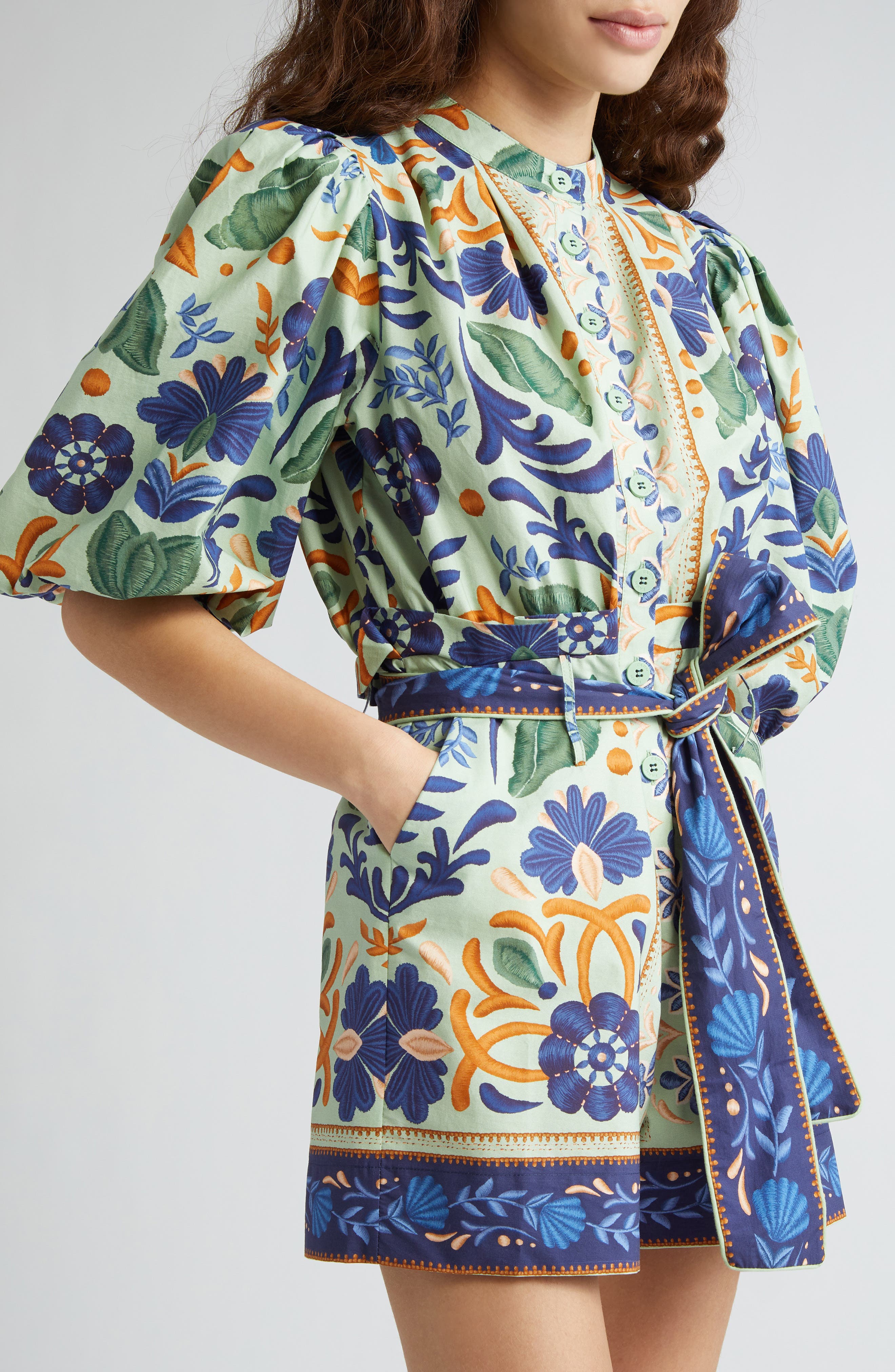 Combinaison en coton à manches bouffantes et tapisserie océanique