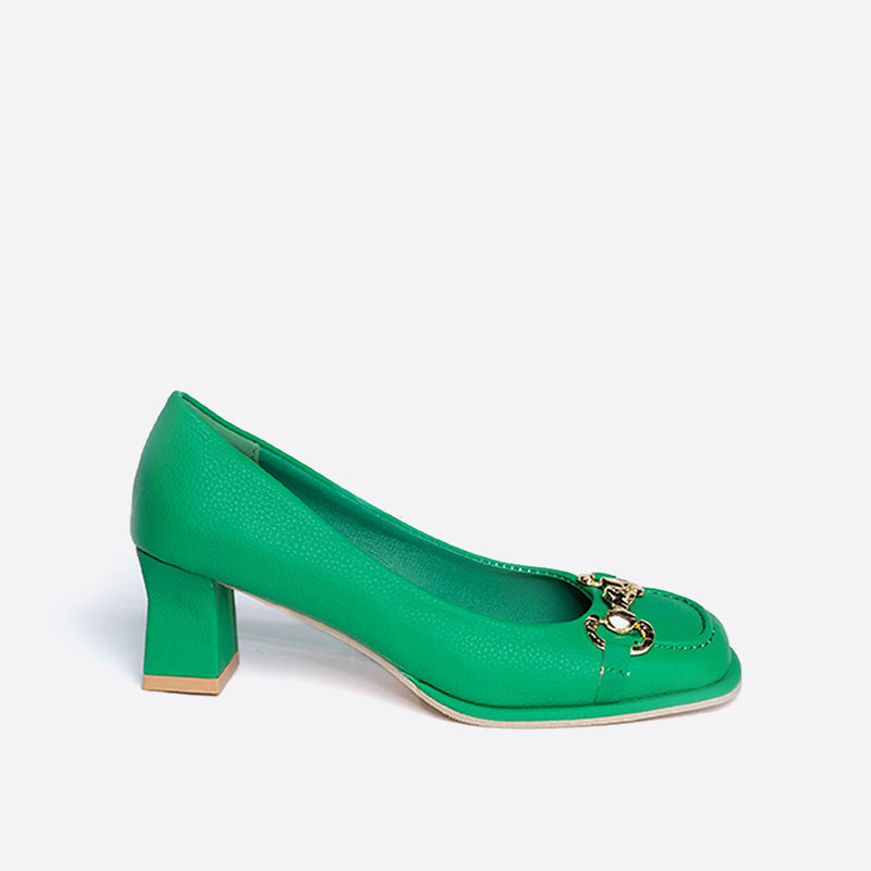 Pumps mit Schnallendekor, quadratischer Zehenpartie und klobigem Absatz