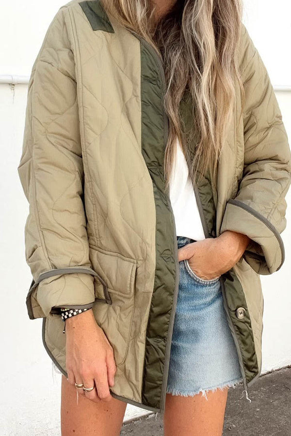 Gesteppte Baumwolljacke mit kontrastierendem Rundhalsausschnitt und langen Ärmeln