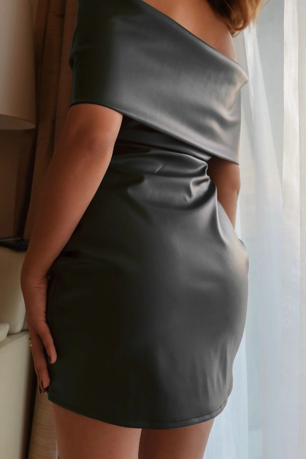 Fashion Zone Schulterfreies Stretch-Minikleid aus Kunstleder mit Schleife