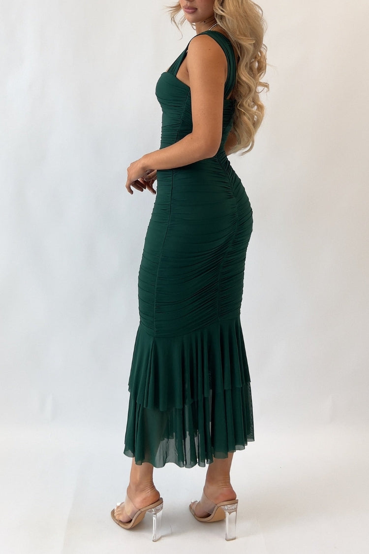 Robe sirène plissée taille haute de couleur unie