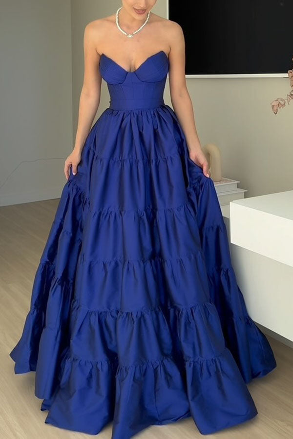 Robe longue de bal Only Princess à épaules dénudées et ourlet superposé