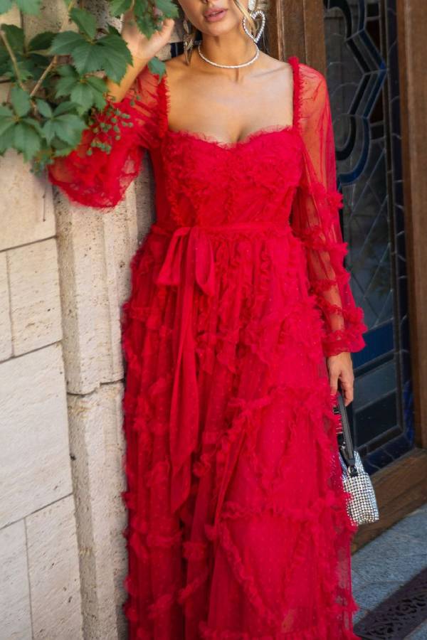 Leichtes, langärmliges Kleid mit Schleife im reifen Stil